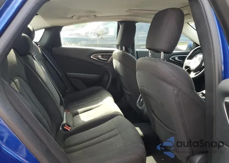 2015 Chrysler 200 Limited из США, поврежденный, VIN 1C3CCCAB8FN682244